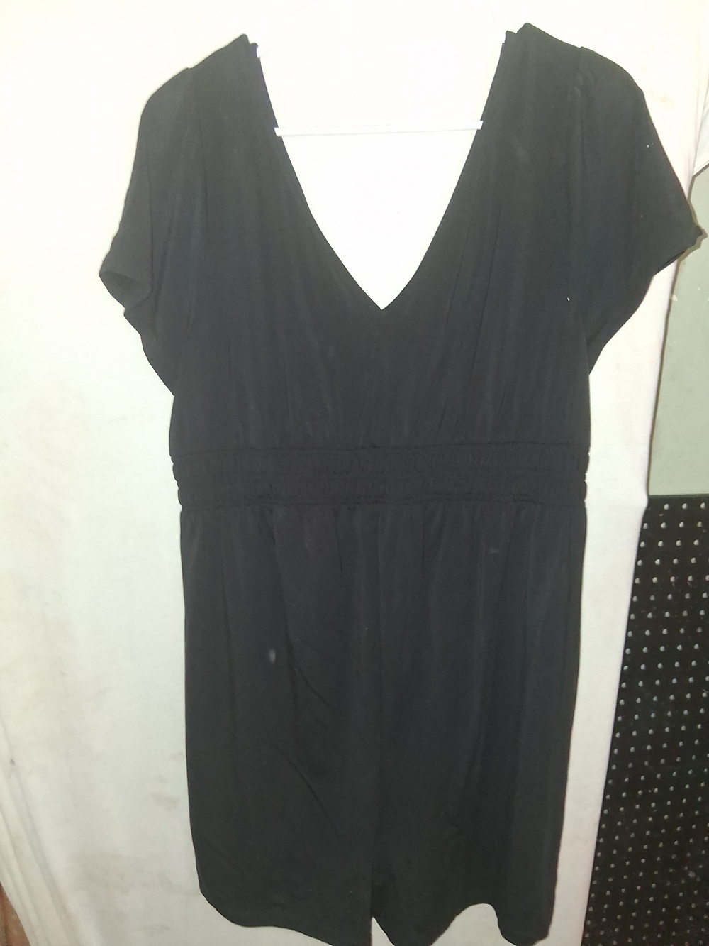 NWOT Ingrid & Isabel Black Maternity Romper | Cinched | SIZE MEDIUM